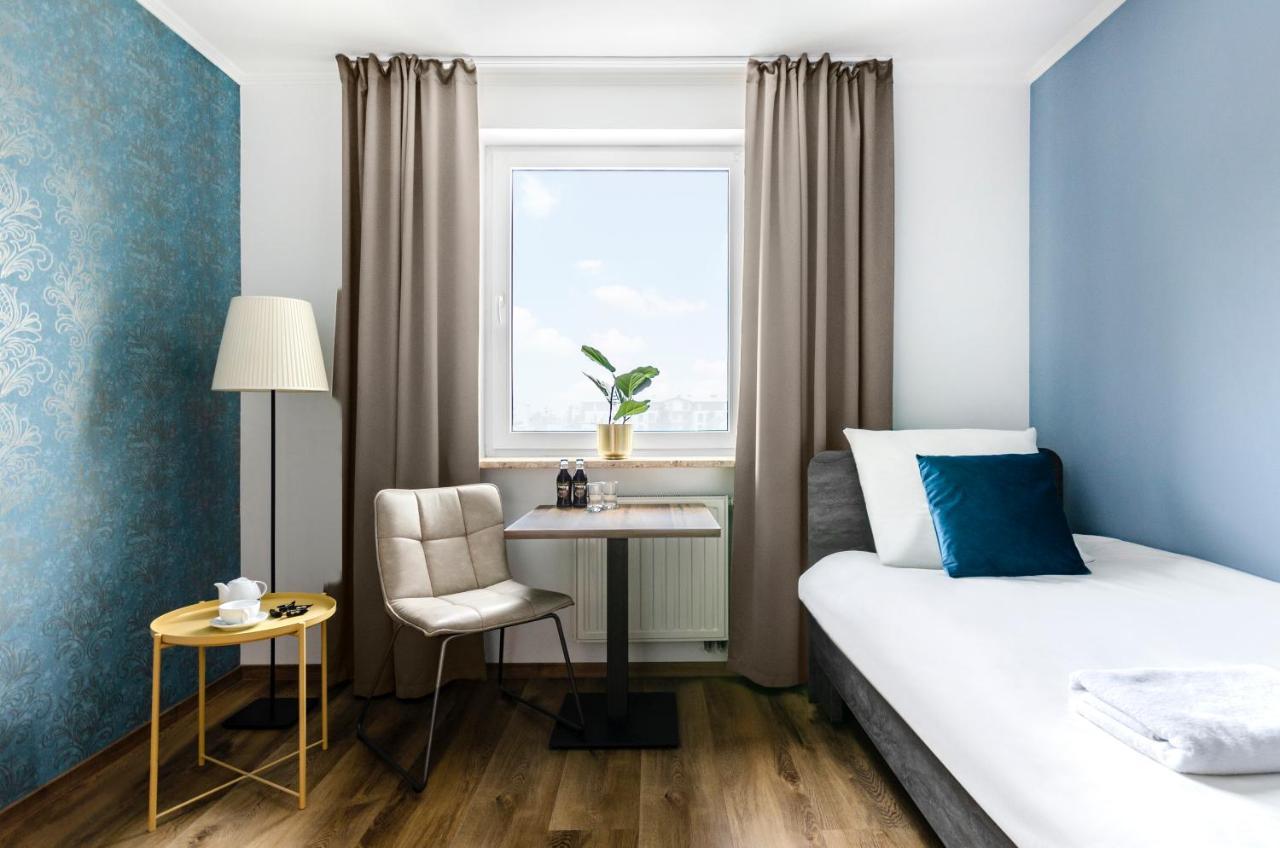 Hotel Zielonki Zielonki  エクステリア 写真