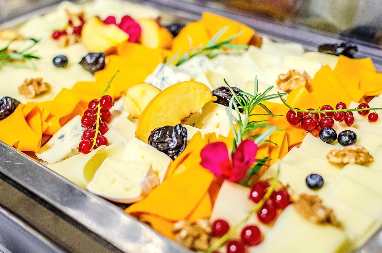 Hotel Zielonki Zielonki  エクステリア 写真