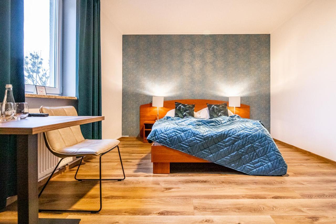 Hotel Zielonki Zielonki  エクステリア 写真